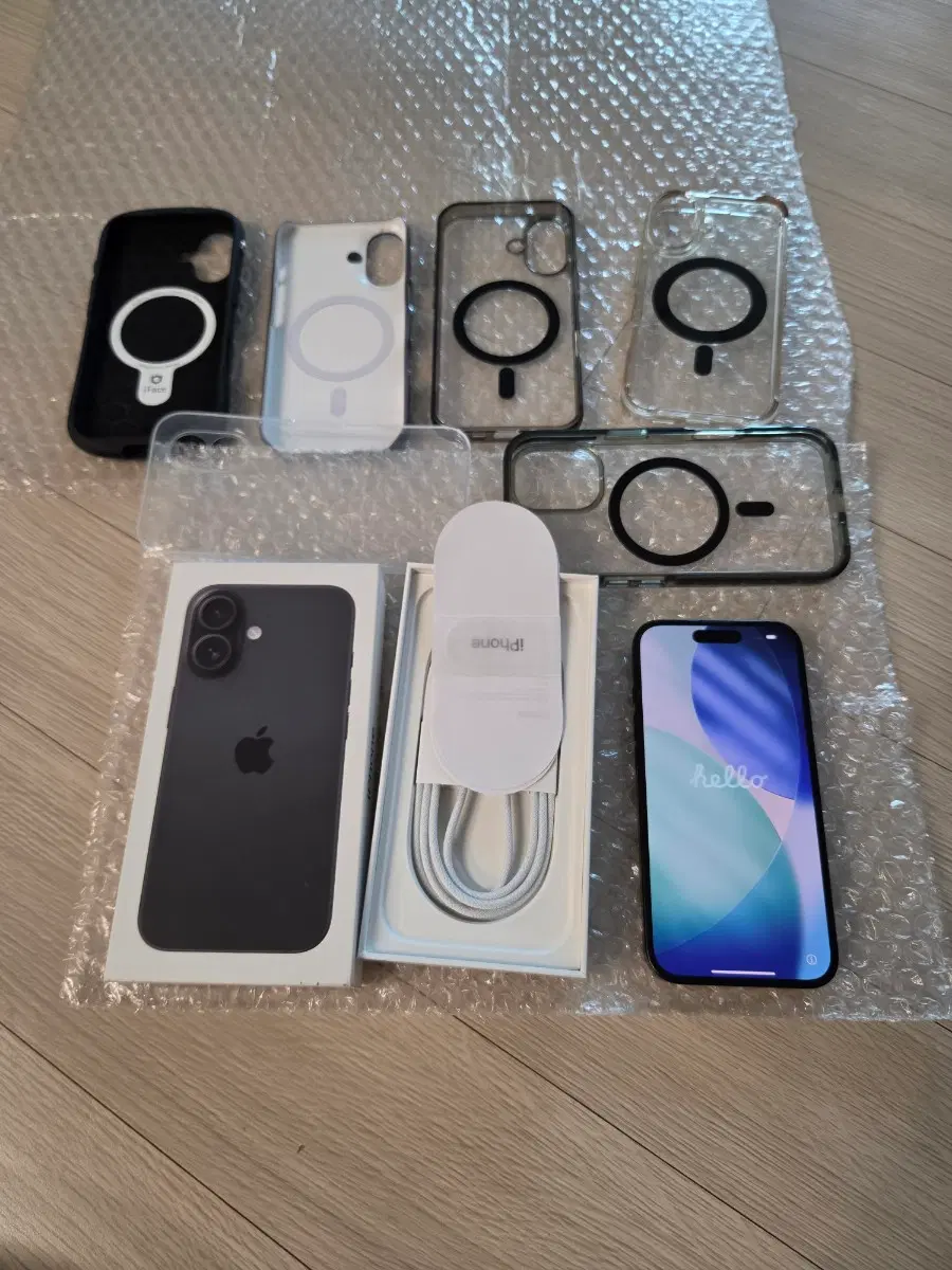 아이폰16일반 블랙 256GB 애캐플남음 자급제 상태좋음