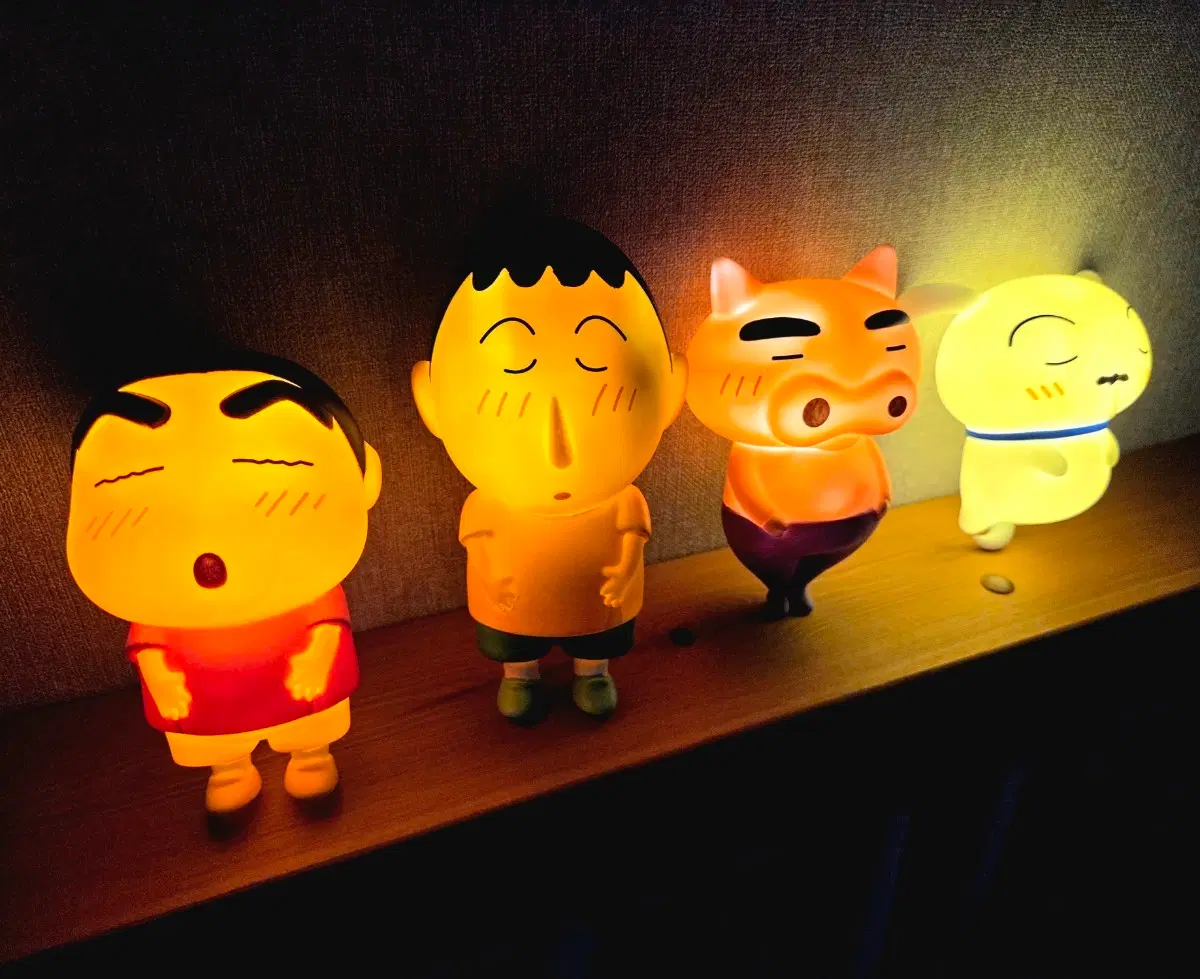 (새상품)짱구 배빵빵 무드등 (짱구,맹구.부리부리,흰둥이) 4종 일괄