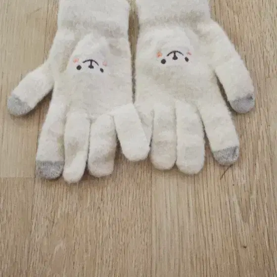 뽀송이 곰돌이 자수 여성 겨울 방한 장갑