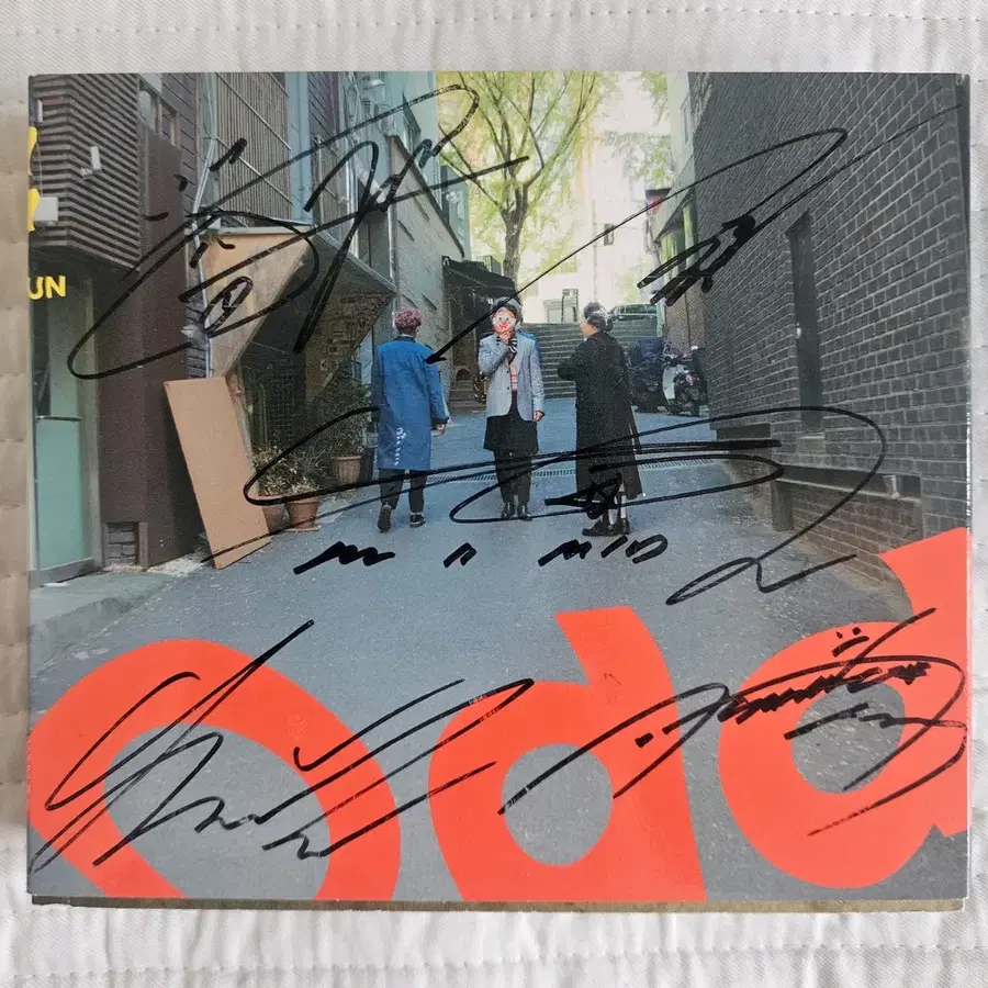 샤이니 ODD 앨범 5인 사인본 판매