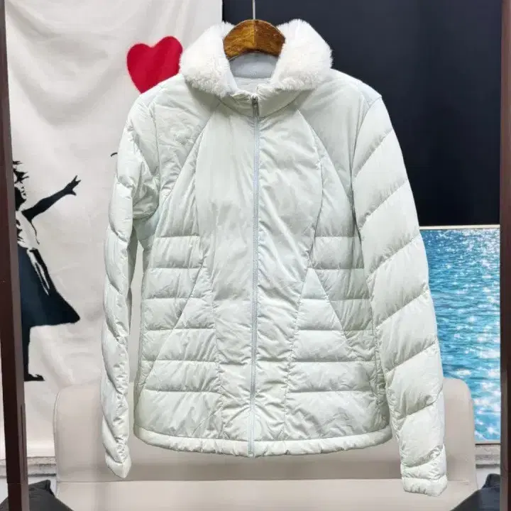 여성 데상트 퍼 카라 구스다운 자켓 아이스블루