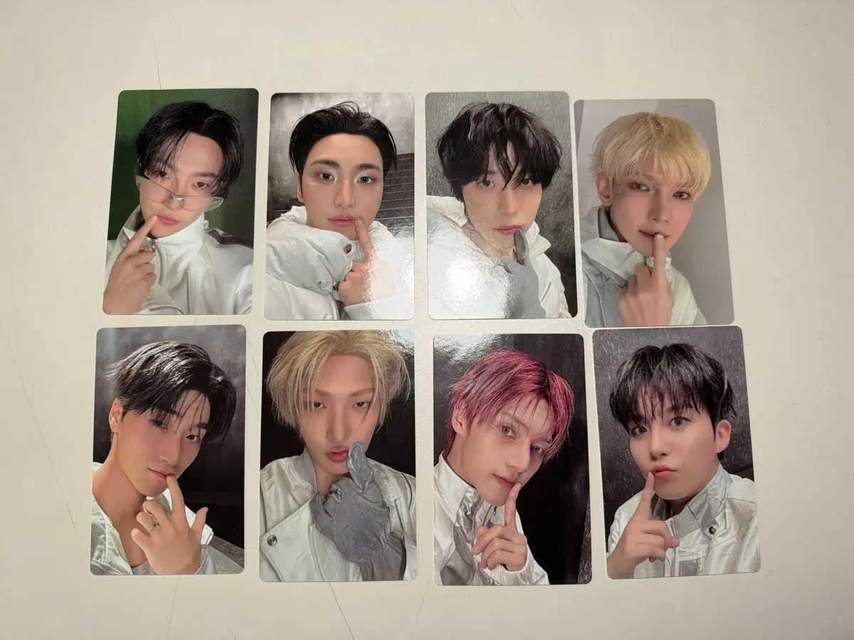 에이티즈 응원봉 라이티니 포카 일괄 판매