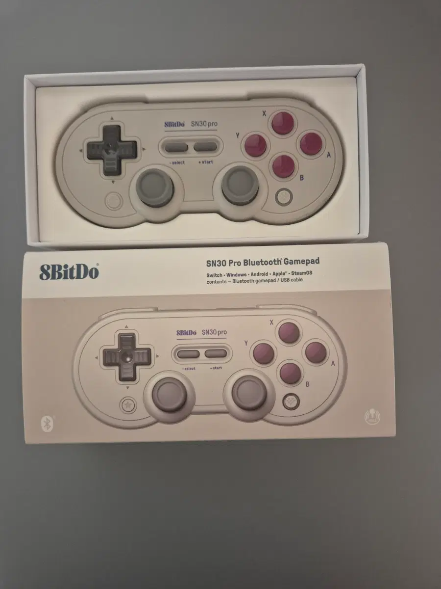 8BitDo SN30 Pro 게임패드 풀박스