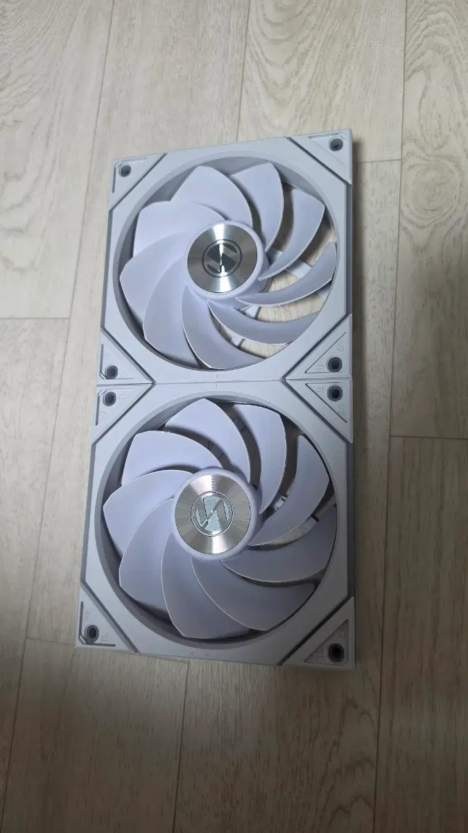 리안리 UNI FAN TL WIRELESS 140 리버스 화이트 2개