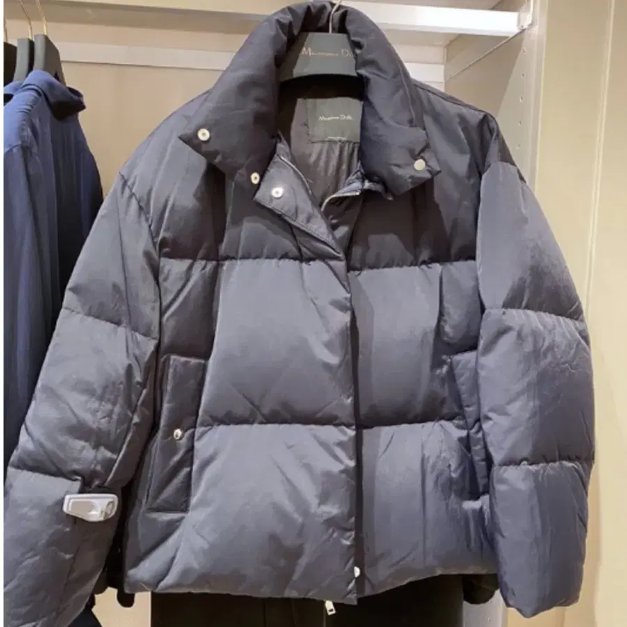 마시모두띠 새틴 여성패딩