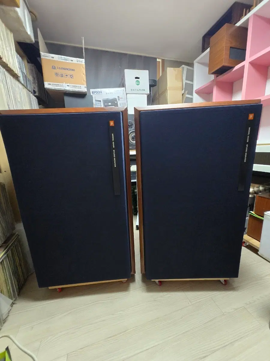JBL 4343 b