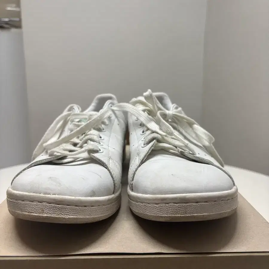 아디다스 스탠스미스 275