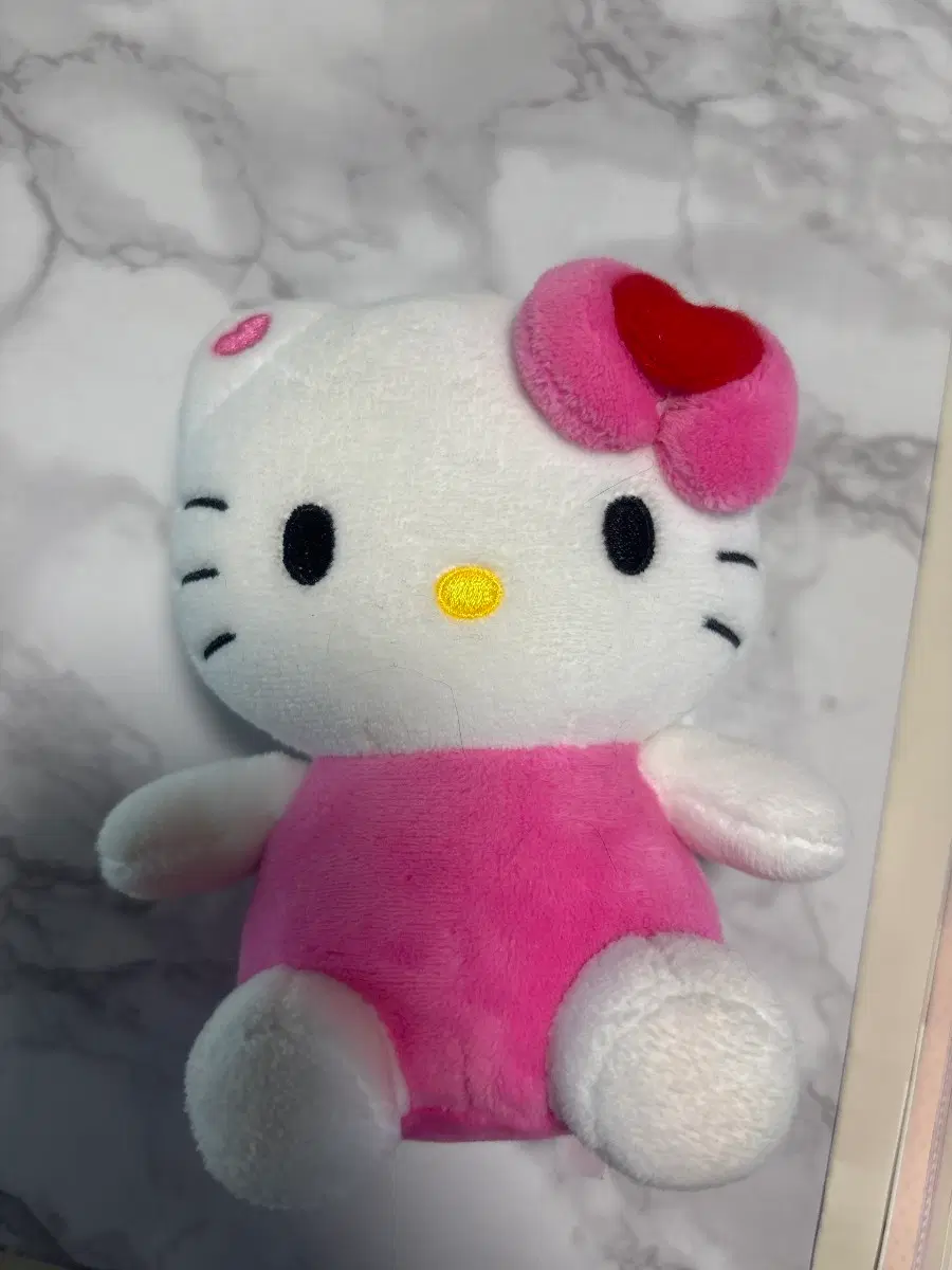 헬로키티 인형 핑크 키링