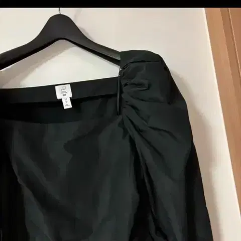 h&m 스퀘어넥 바스락 퍼프 블라우스 결혼식 하객룩 올드머니룩