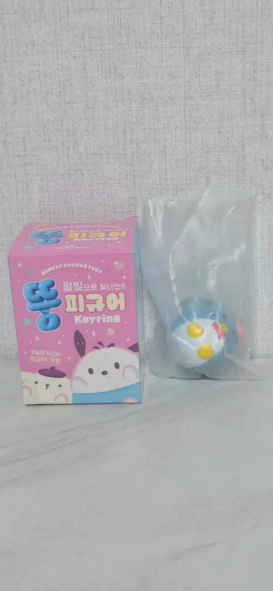 산리오 턱시도샘 뚱피규어 새 상품