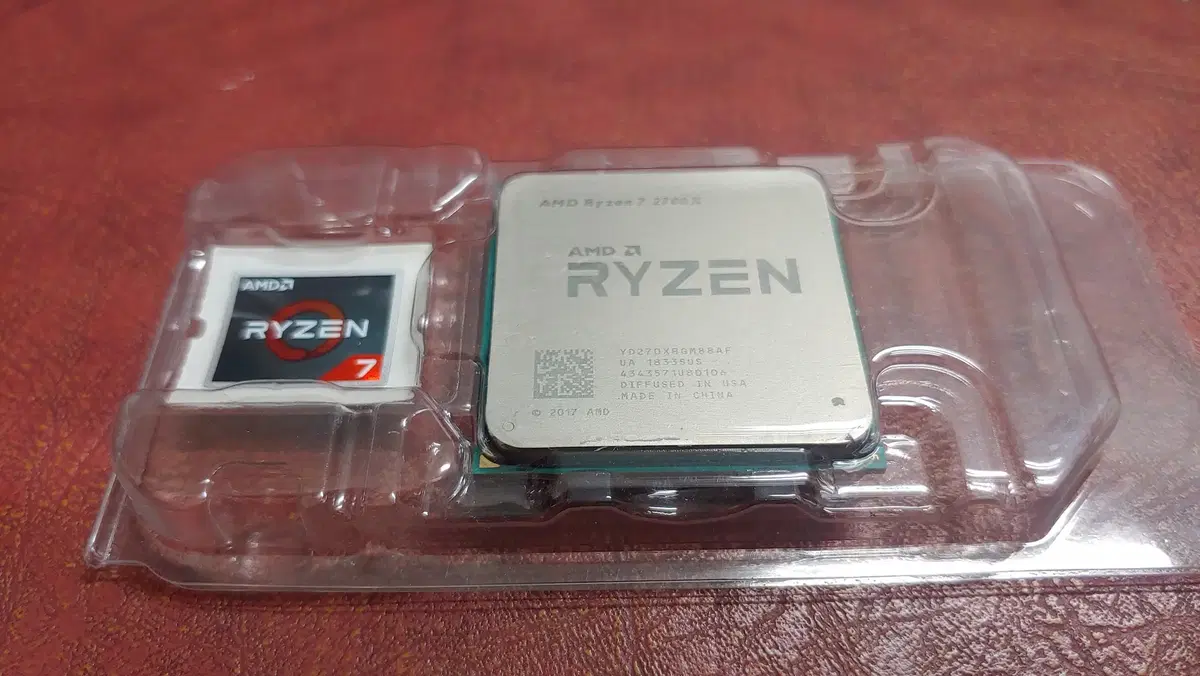 AMD 라이젠7 2700X CPU+레이스 프리즘 쿨러 포함 판매합니다.