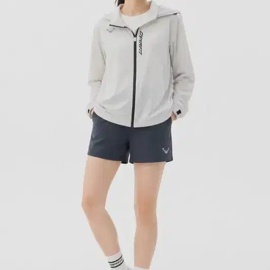 다이나핏 화이트 여자 90 집업 자켓 O5225