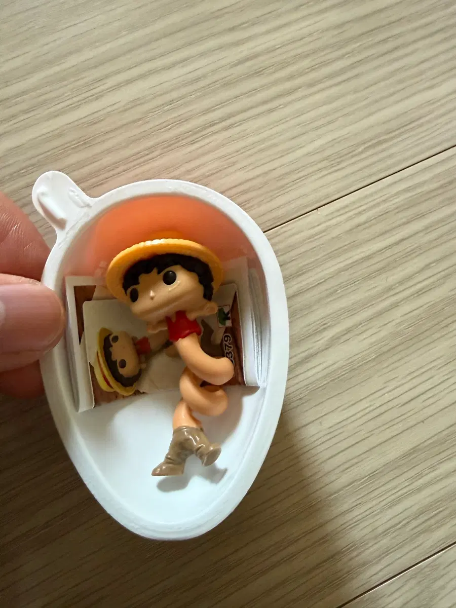유럽한정 펀코팝 원피스 킨더조이 피규어 일괄 판매