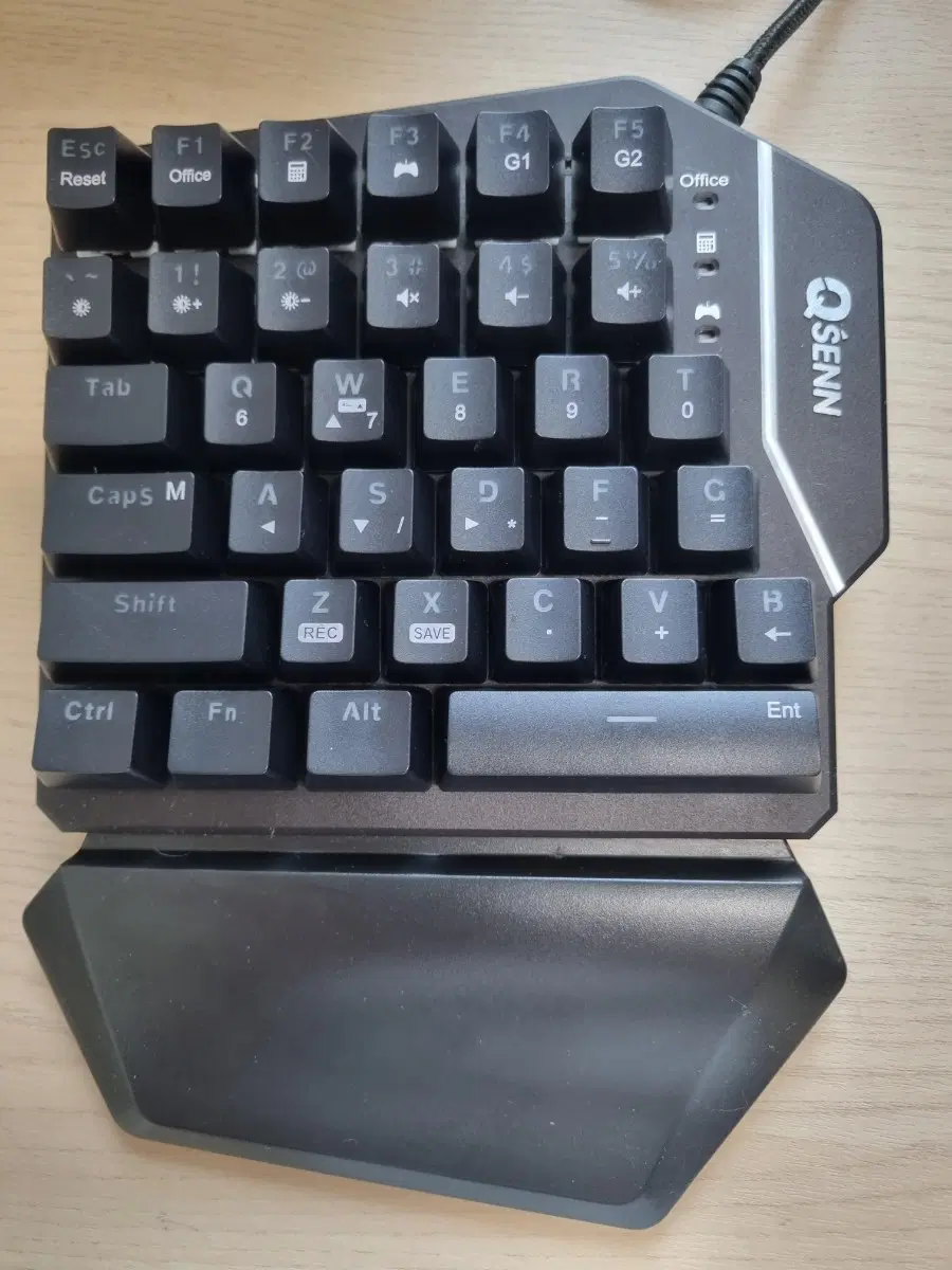 큐센 한손 키보드