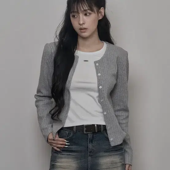 카키포인트 자카드 가디건 그레이 색상 jacquard cardigan gray