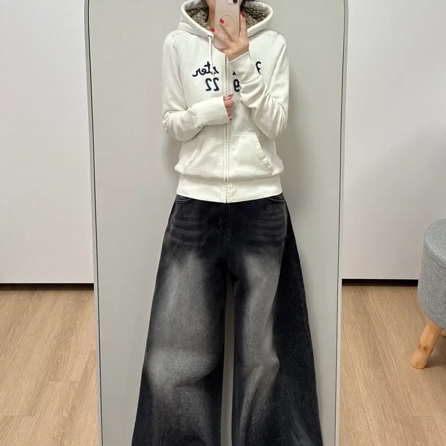 홀리스터 자수로고 양털안감 화이트 후드집업