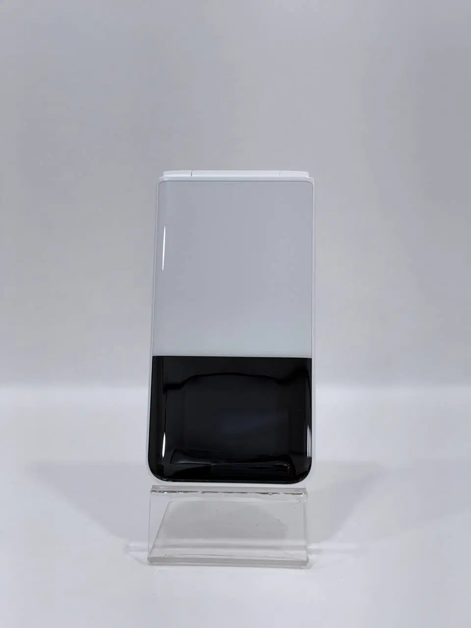 A급)스타일폴더2 화이트 32GB Y2419