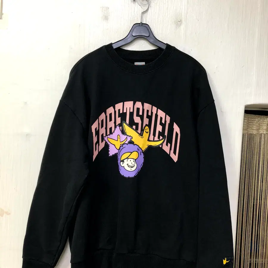 EBBETSFIELD 맨투맨