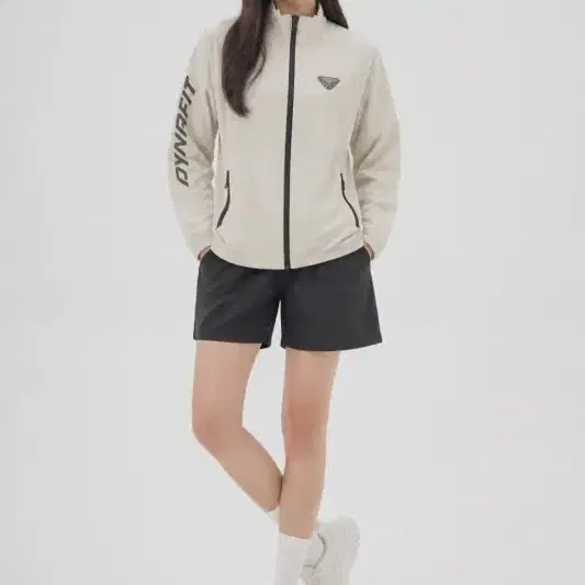 다이나핏 화이트 여자 85 자켓 O5158