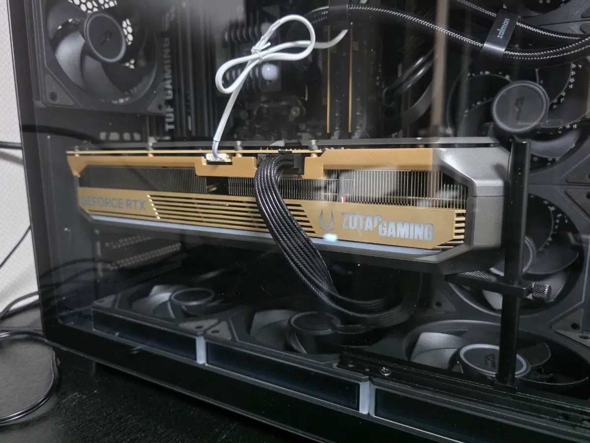์กฐํ
RTX5080 AMP EXTREME INFINITY