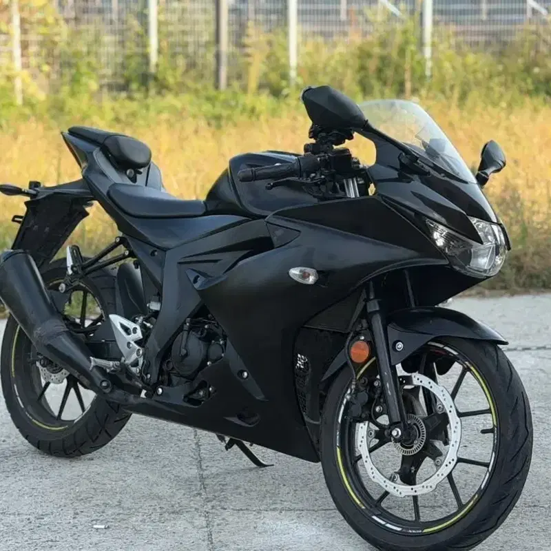 스즈키 gsxr125 18년식 2만 외관깔끔블랙 판매합니다