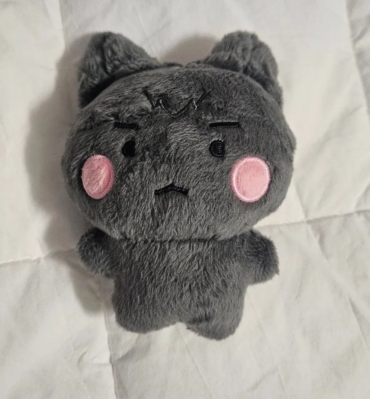 플레이브 하민 인형 암함냥