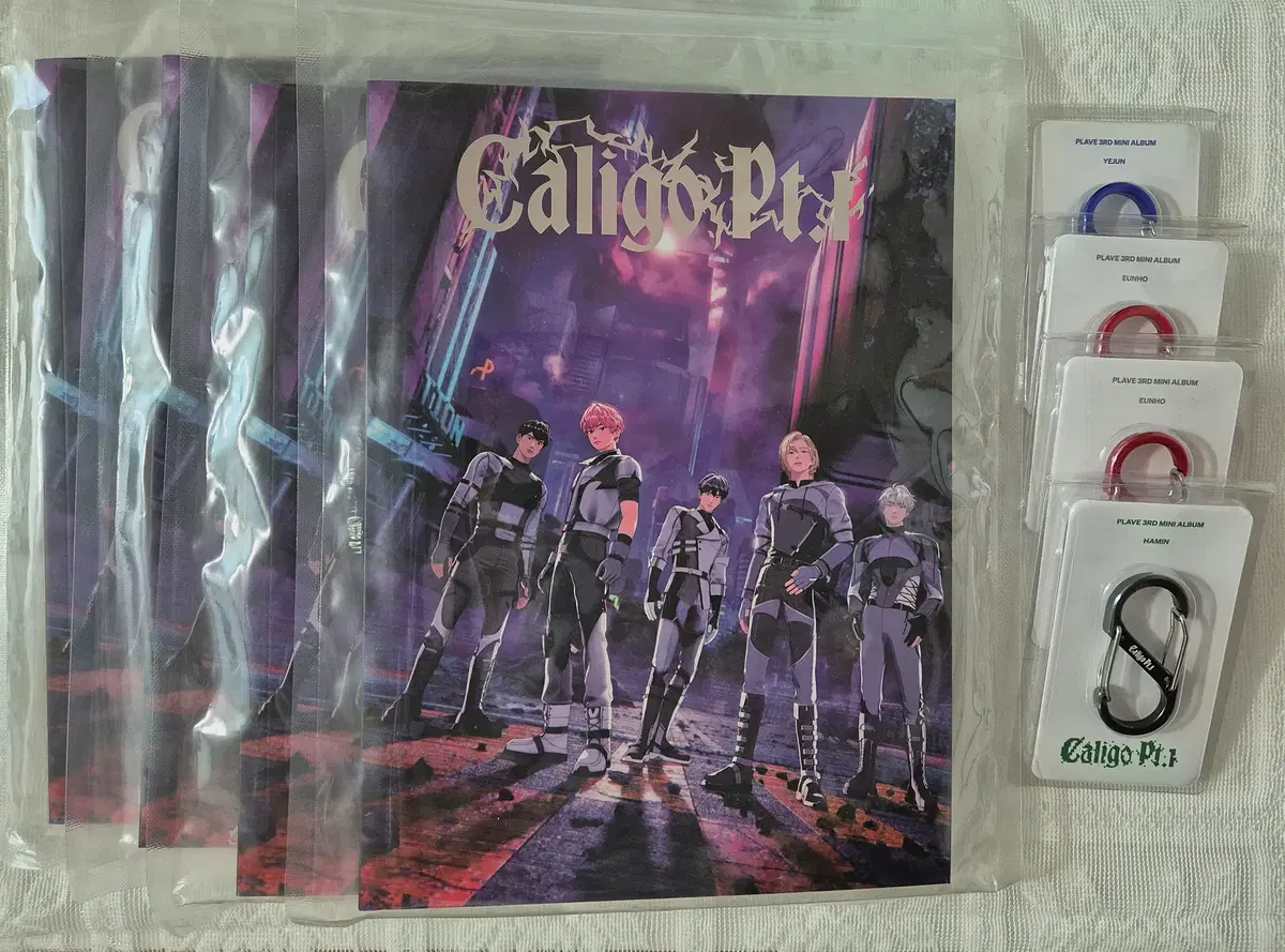 플레이브 미니3집 Caligo Pt.1 (Fugitive ver.) 개봉앨범