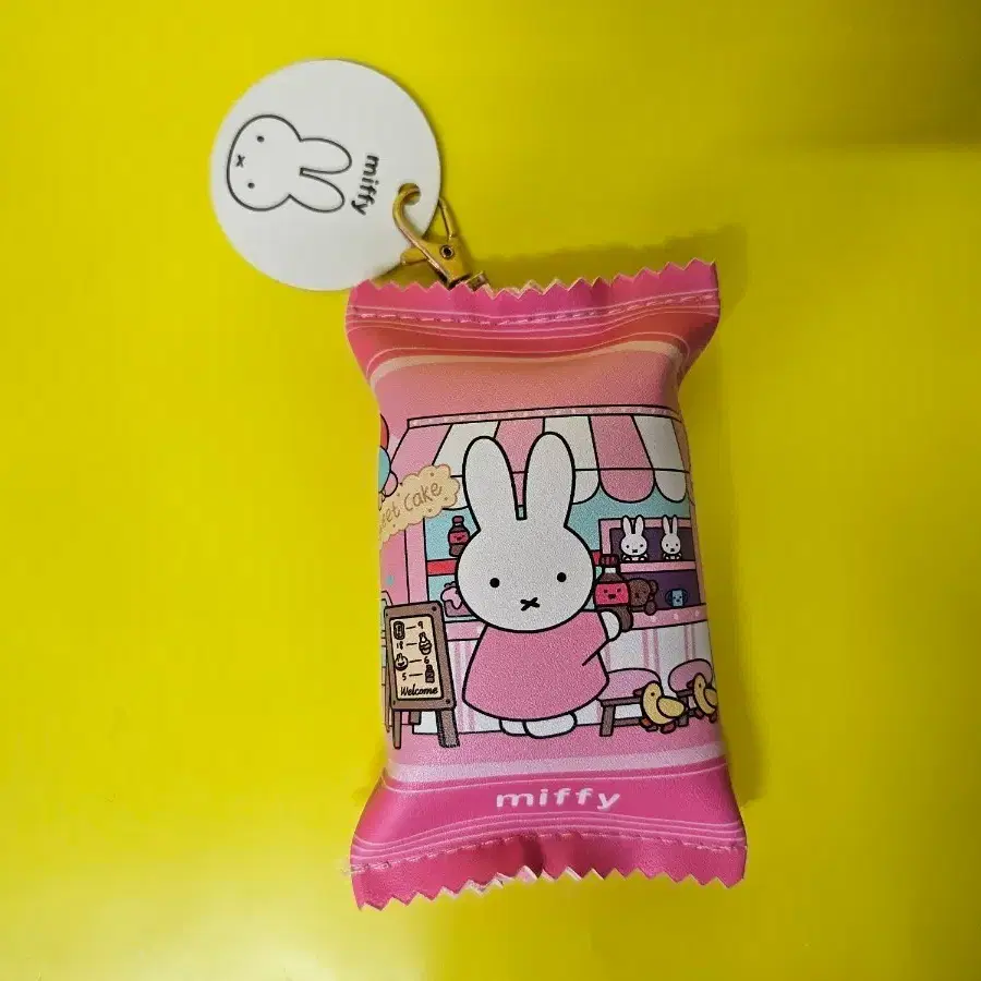 미피 캔디 파우치 키링 (Miffy Sweet Cake) 태그있음 새상품