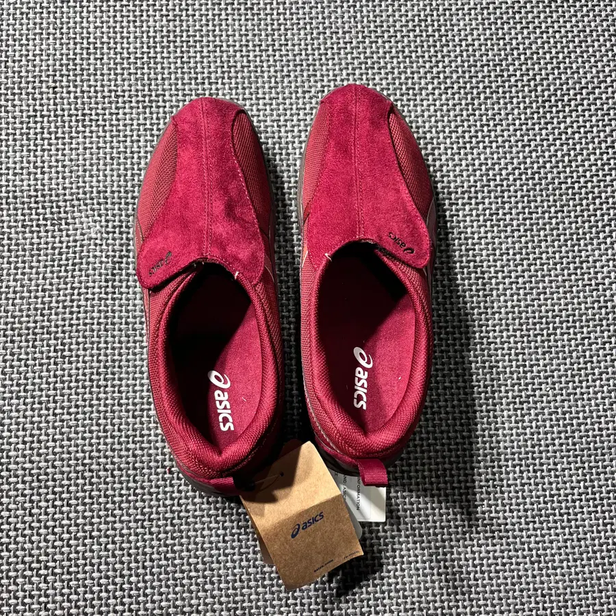 (새상품)ASICS 레드 신발(245)