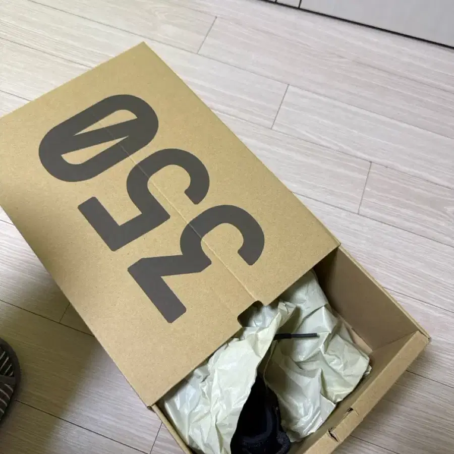 아디다스 이지부스트 350