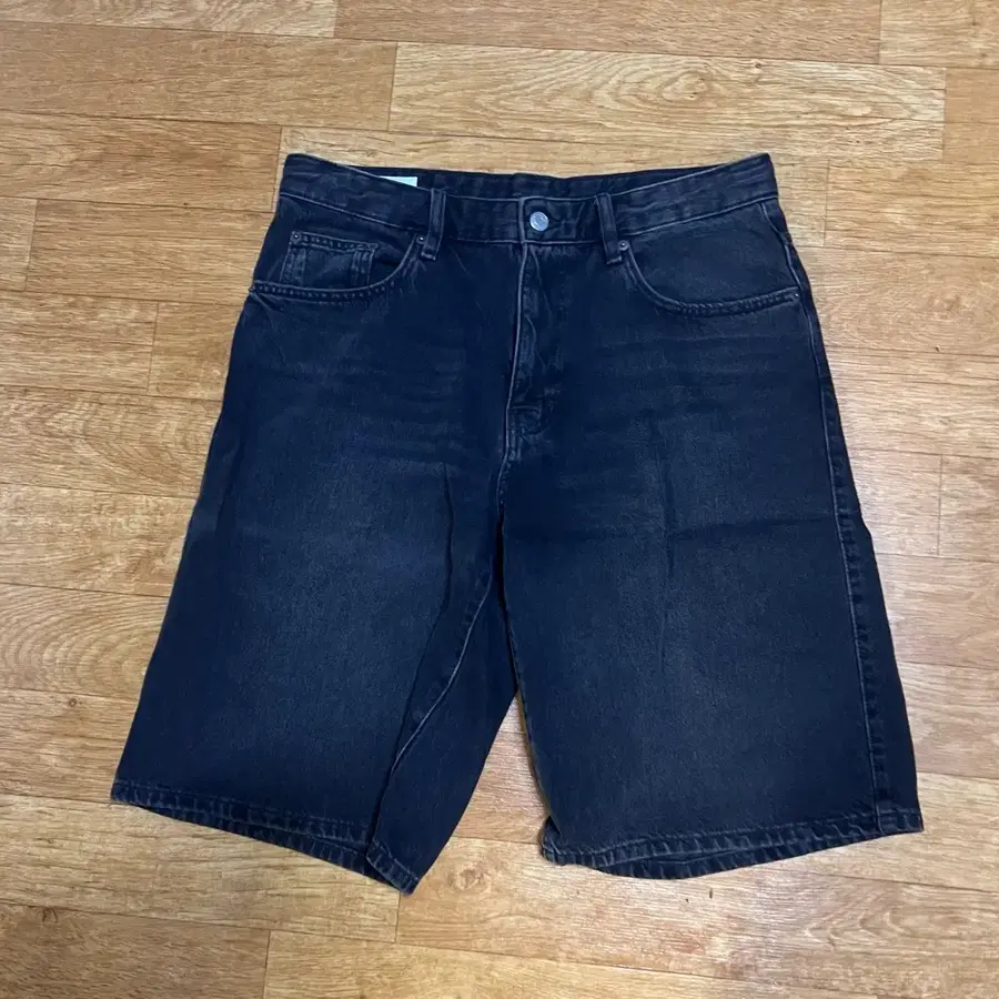 zara 버뮤다팬츠 34 사이즈