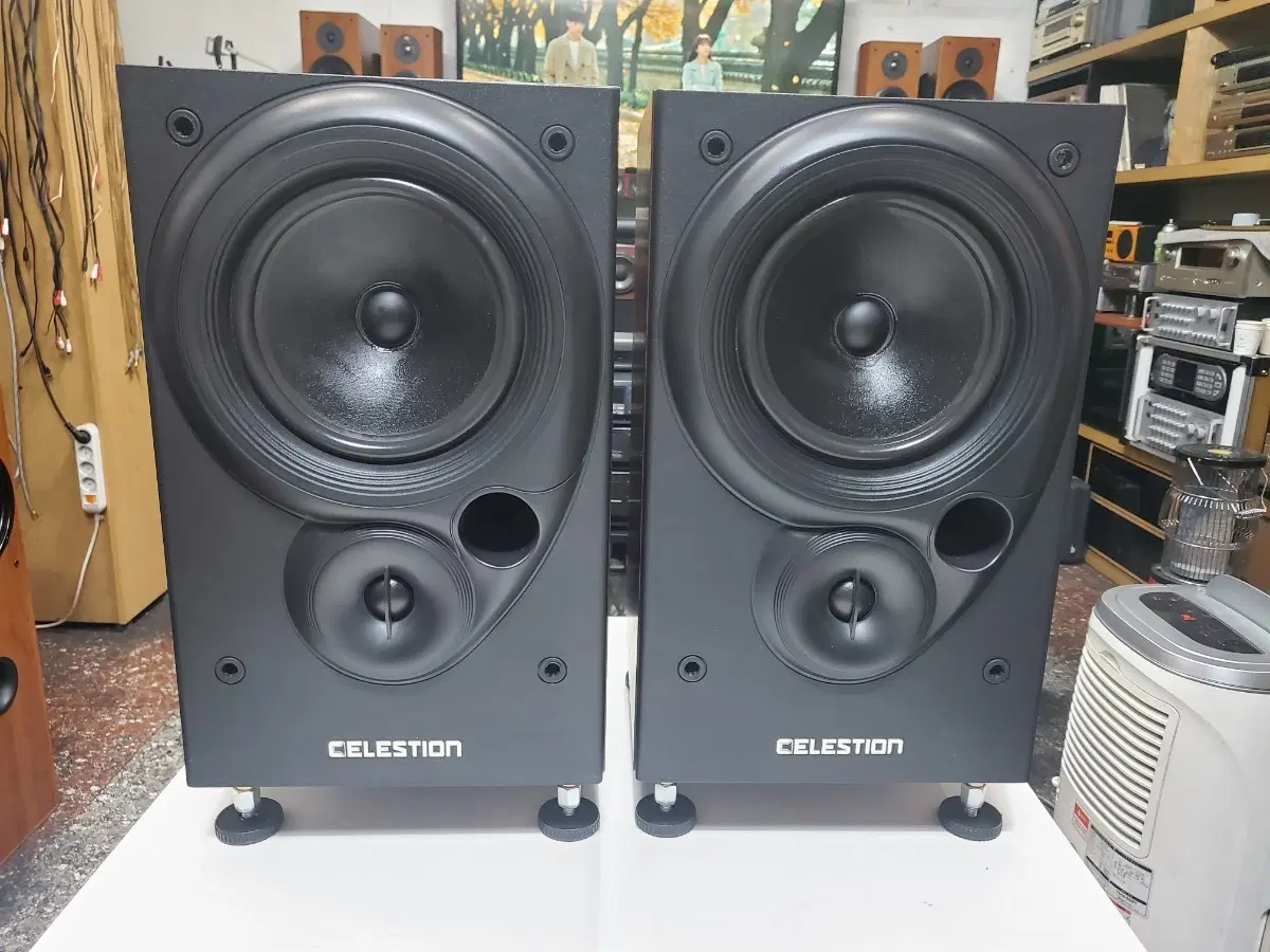 영국제조 셀레스쳔 북쉘프스피커 MODEL 15L