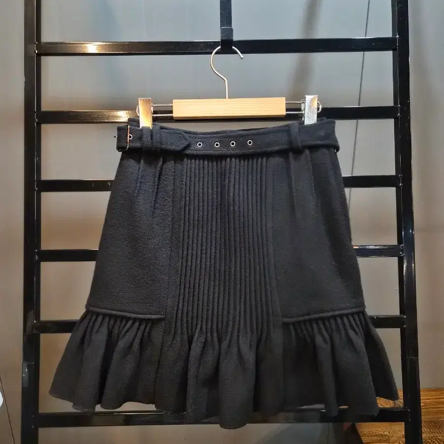 [S] 이자벨마랑 ISABEL MARANT 울100% 벨트 핀턱 플라운스 스커트 8.9