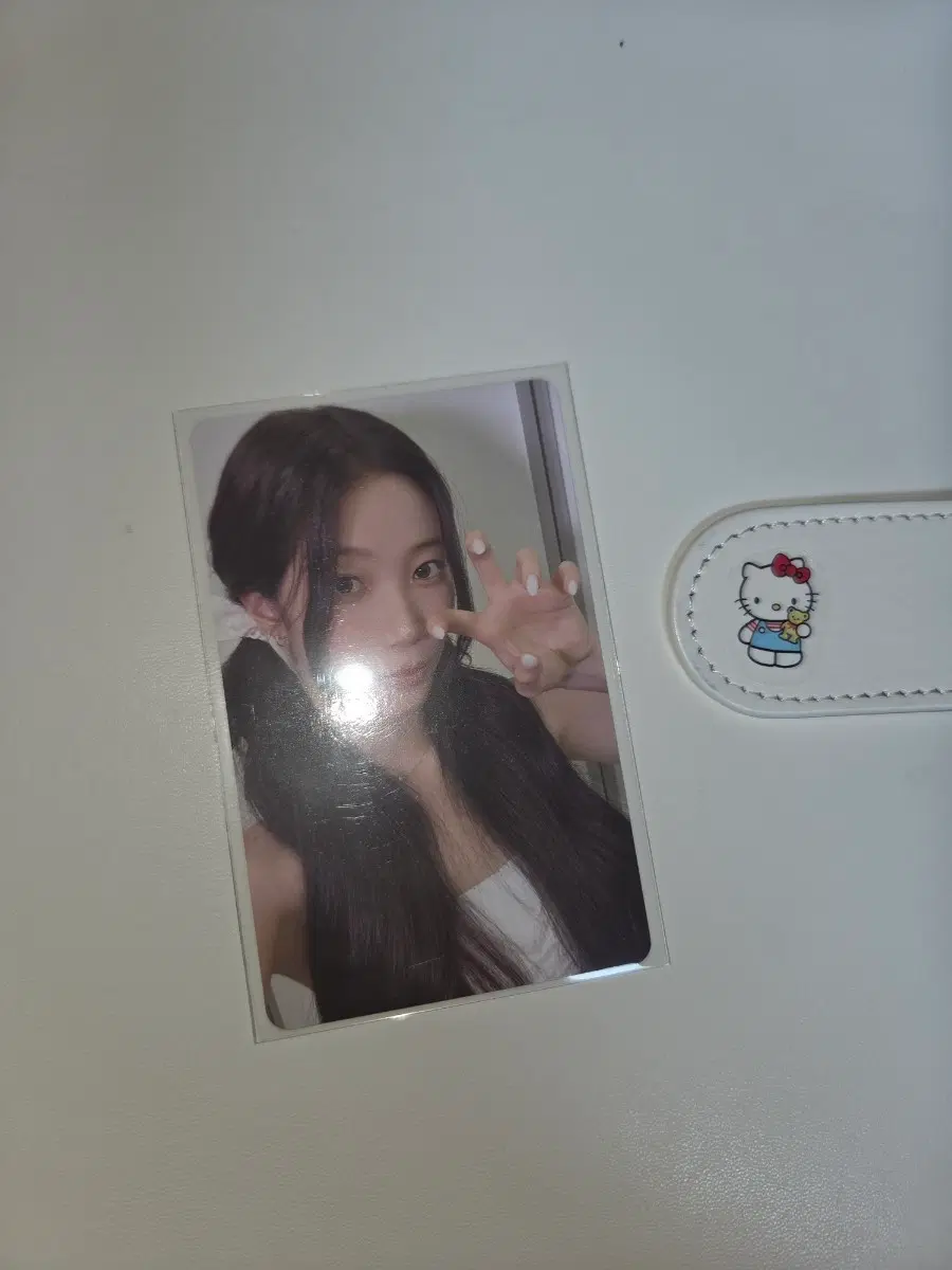 메이드마이나이트 르세라핌 카즈하 위버스 컴팩트 포카