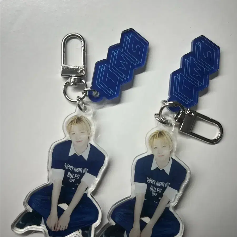 투어스 일본 콘서트 랜덤 아크릴 키링 지훈