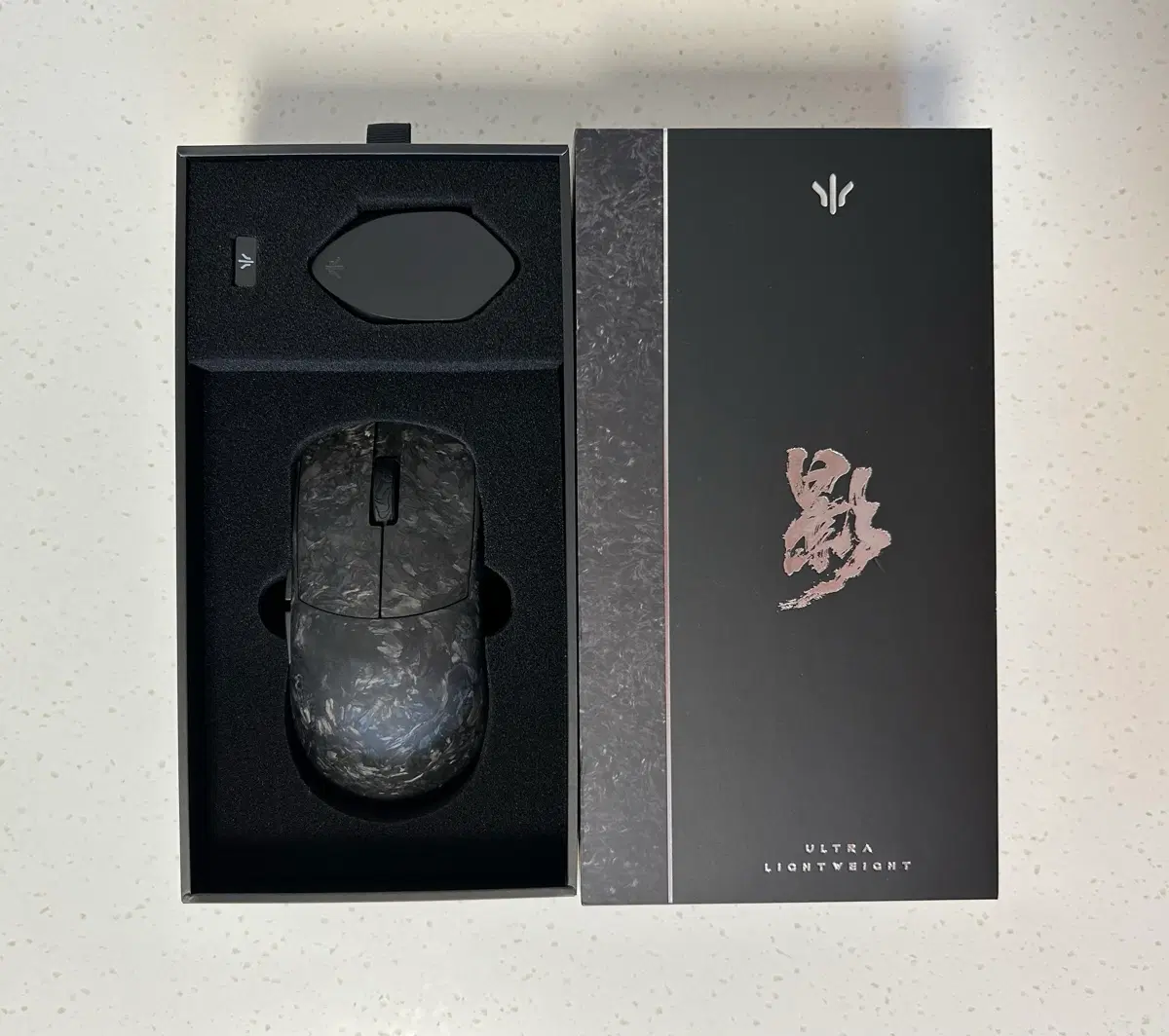 (단종) 짐승 WLMouse Ying 8K 카본 블랙 마우스 판매합니다