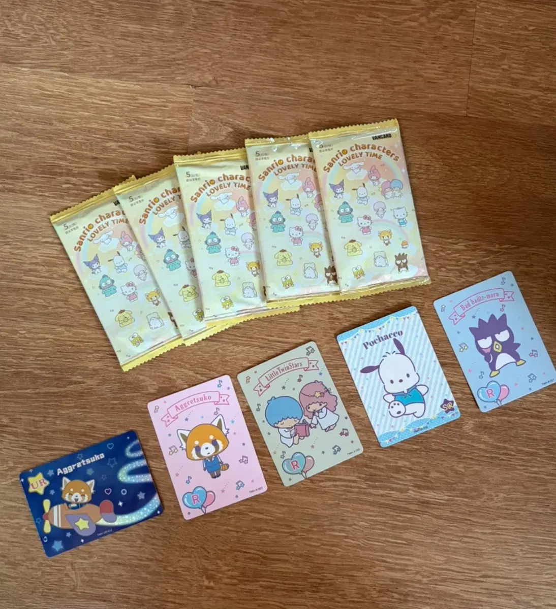 산리오 캐릭터즈 반카드 러블리타임