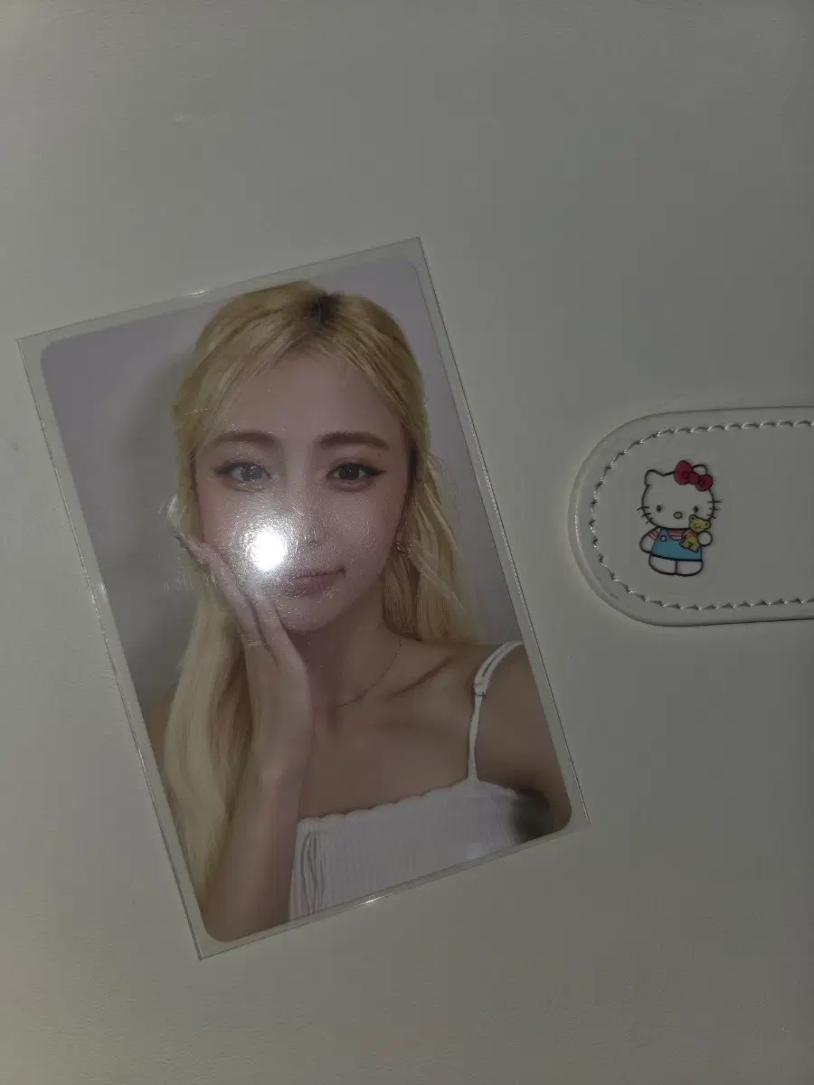 르세라핌 메이드마이나이트 허윤진 컴팩트 위버스 포카