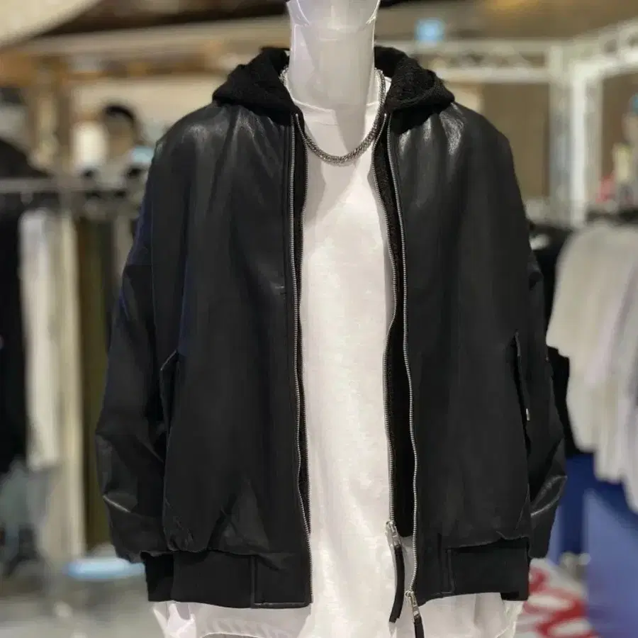 더블제이디 블랙 가죽 후드 항공 점퍼