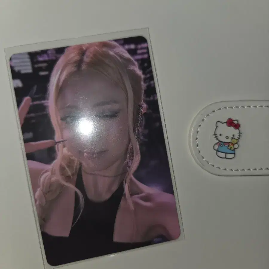 르세라핌 메이드마이나이트 허윤진 컴팩트 포카