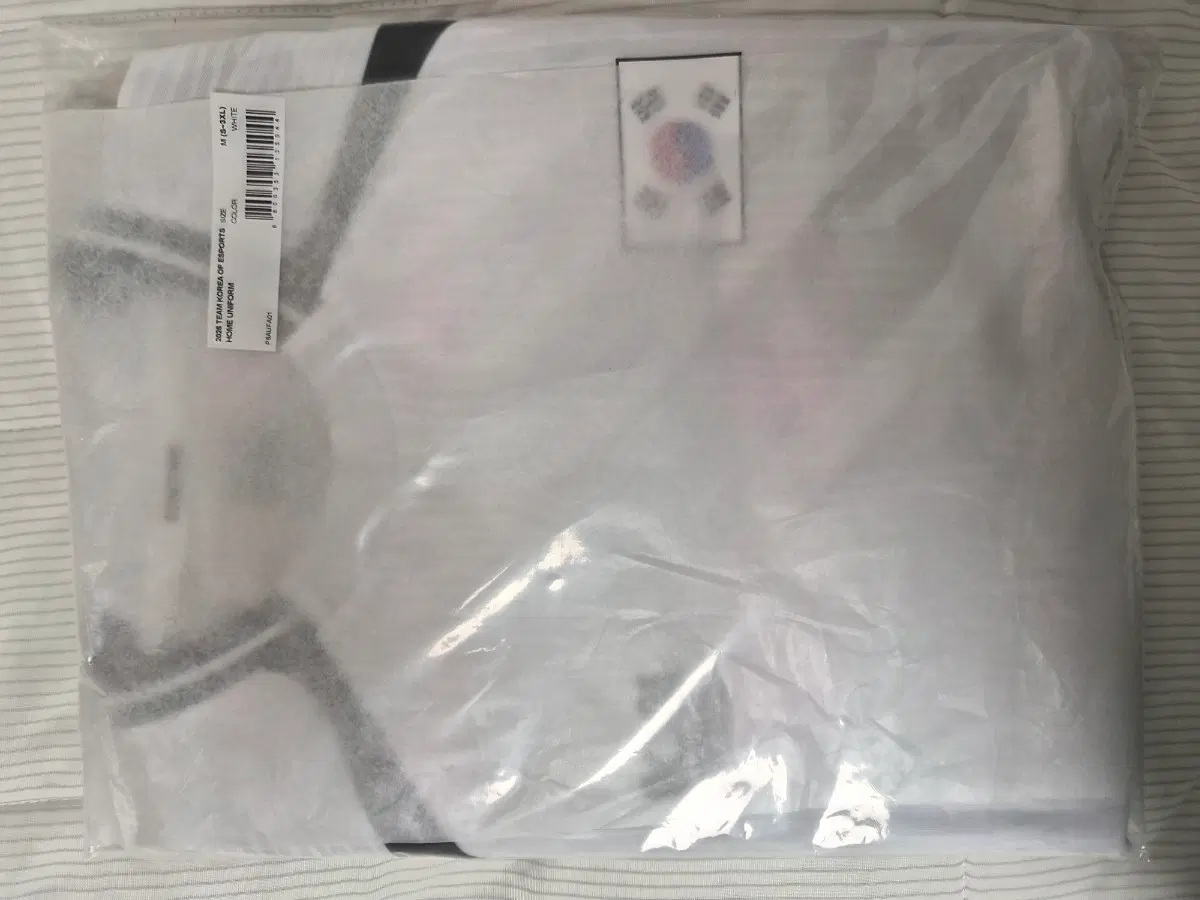 2026 e스포츠 아시안게임 국가대표 유니폼 흰색 반팔 M사이즈 팝니다.