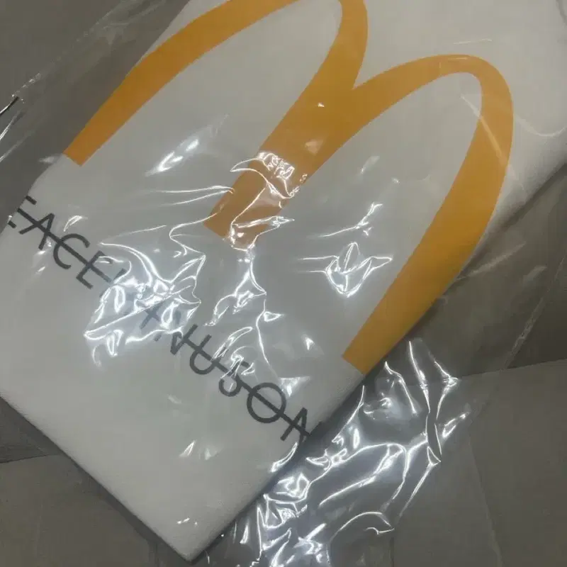 맥도날드 피스마이너스원 지디 에코백