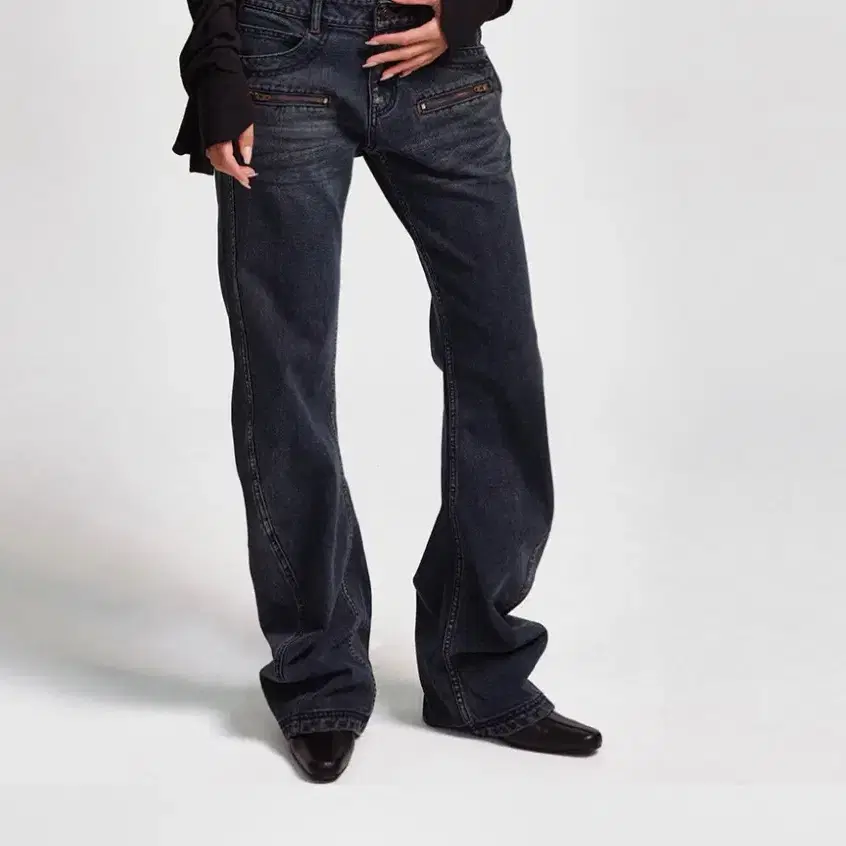 미스치프 26fw SLIM DRAG JEANS BLEACHED 다크블루