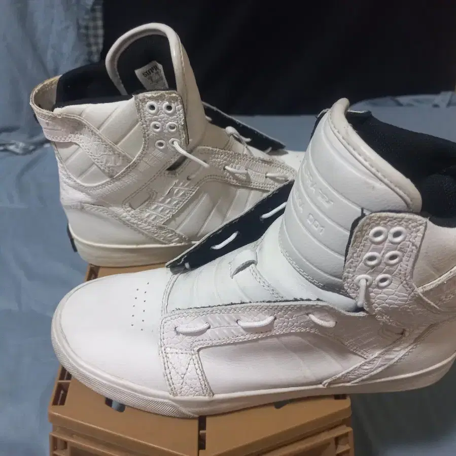 supra muska 001 수프라 하이탑 260
