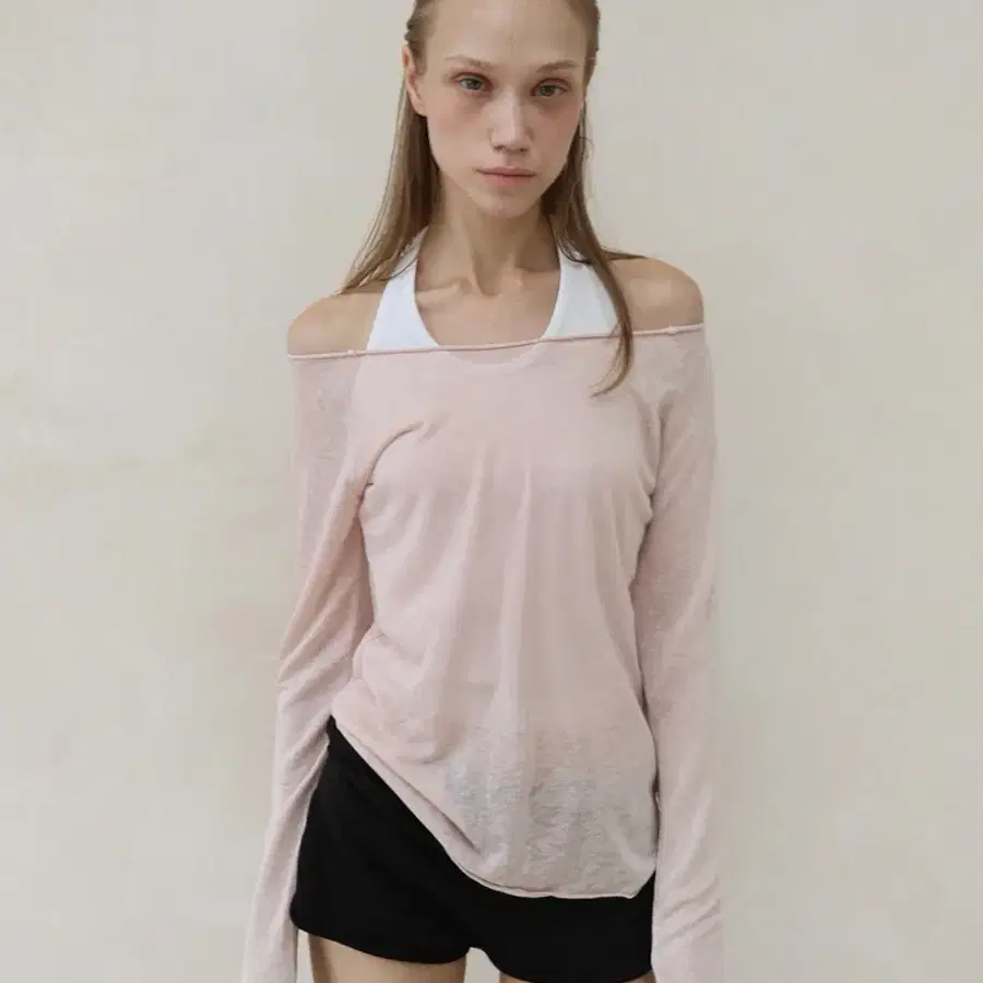 오운서 세미 루즈 러프 컷 롱슬리브