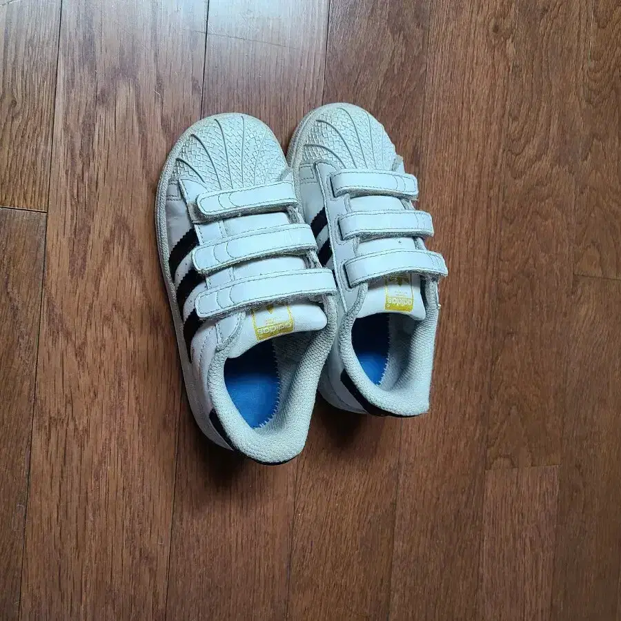 160 아디다스 키즈 슈퍼스타 운동화