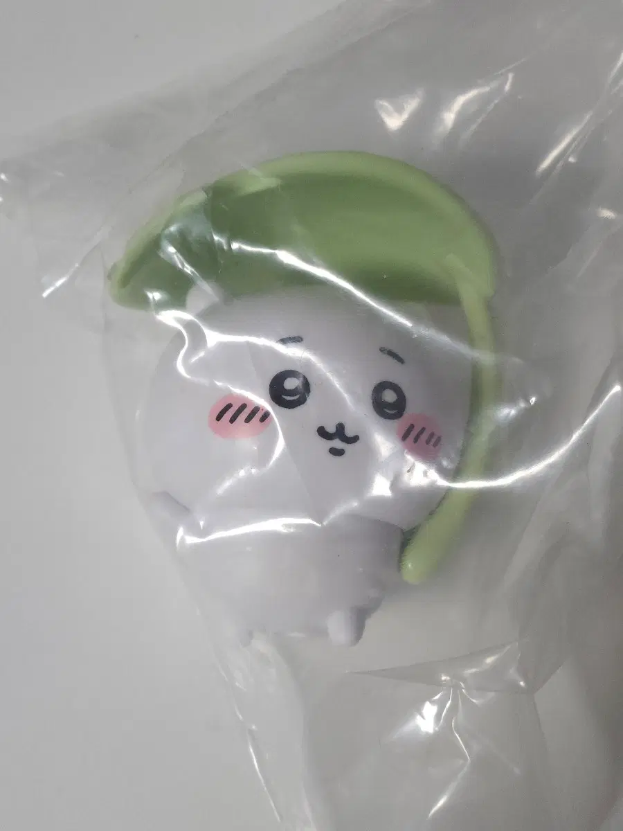 치이카와 먼작귀 하늘다람쥐 모몽가 우산 피규어