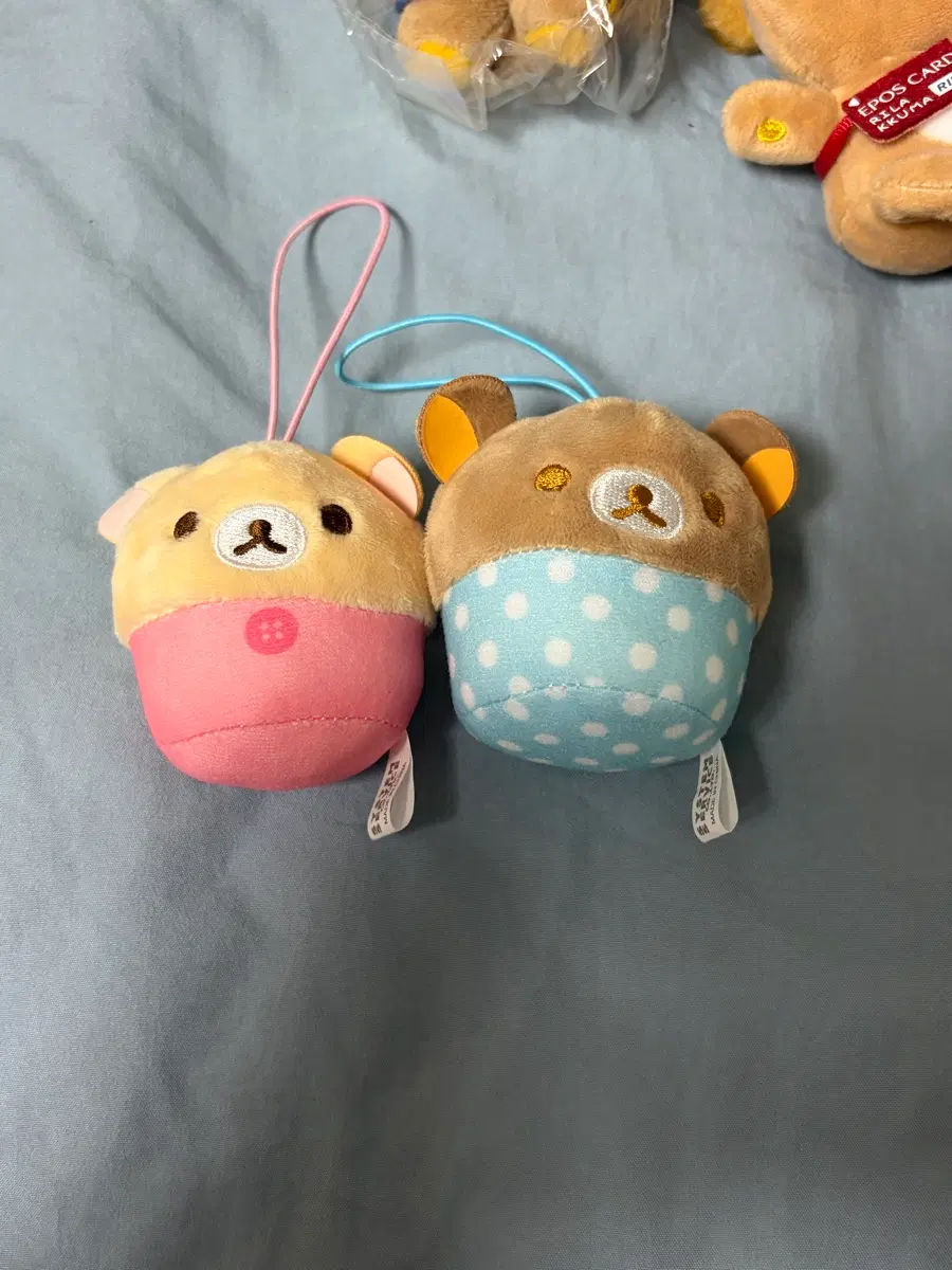 리락쿠마 인형 키링 2개 세트 가챠