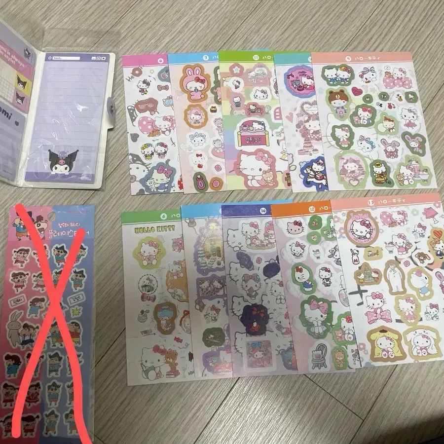산리오 스티커 10장 + 쿠로미 포스트잇