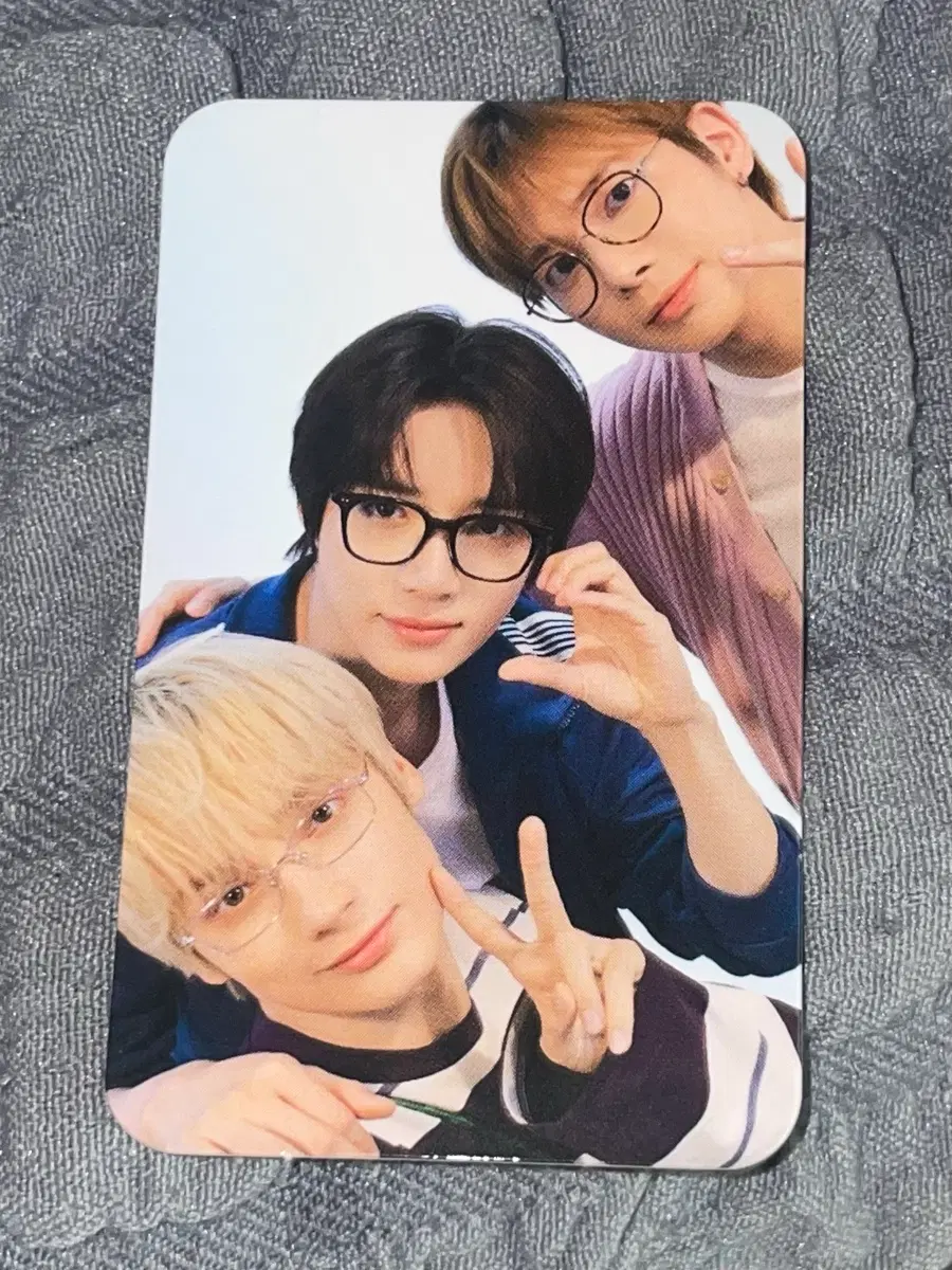 투모로우바이투게더 투바투 txt 범규 태현 휴닝카이 메가네이치바 안경 단체 포카 양도